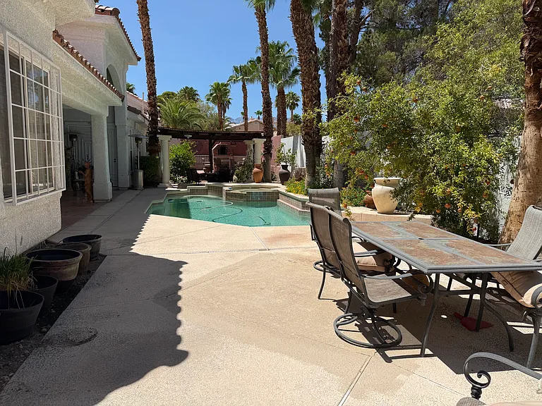 8120 Sapphire Bay Cir — Photo 37