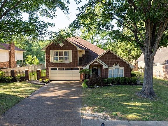 4th image of 5884 Steeplechase Dr
