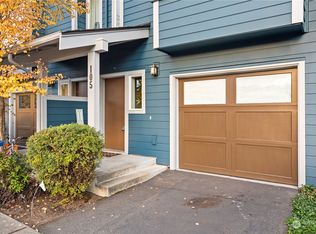 18220 70th Ln NE UNIT 105, Kenmore, WA 98028
