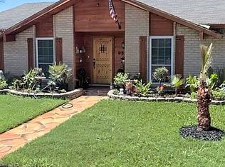9527 Sophora Dr, Dallas, TX 75249