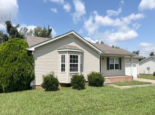 537 Indian Ave, Oak Grove, KY 42262