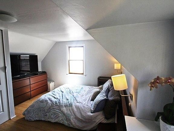 5th image of 4836 N Navajo Ave