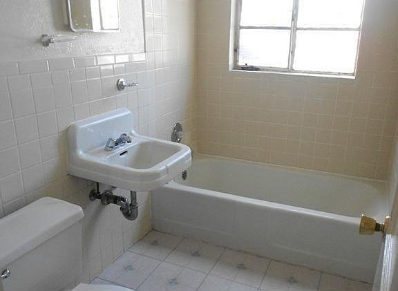 3rd image of 6366 Normandy Dr