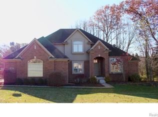 1887 Suncrest Dr, Grass Lake, MI 49240