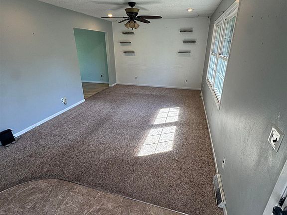 4th image of 513 Livingston Ave