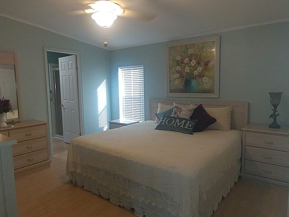 5th image of 1032 Palm Ave