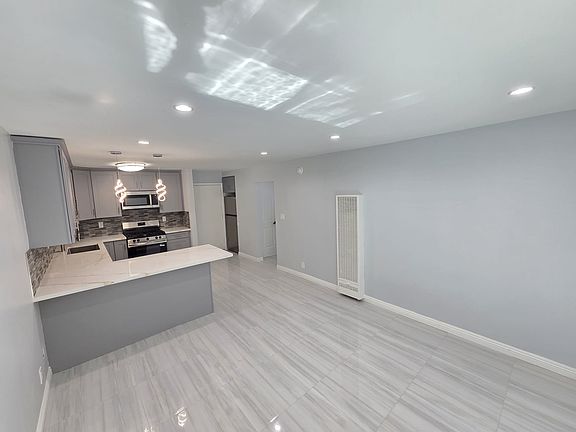 5th image of 3100 Bellevue Ave APT 108
