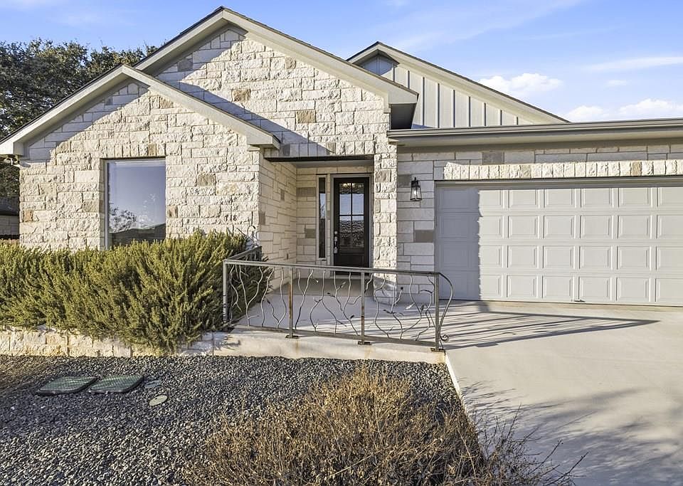 1st image of 718 Emory Dr