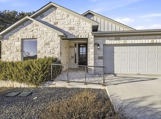 718 Emory Dr, Fredericksburg, TX 78624