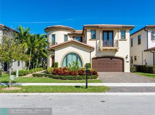 8980 Watercrest Cir W, Parkland, FL 33076