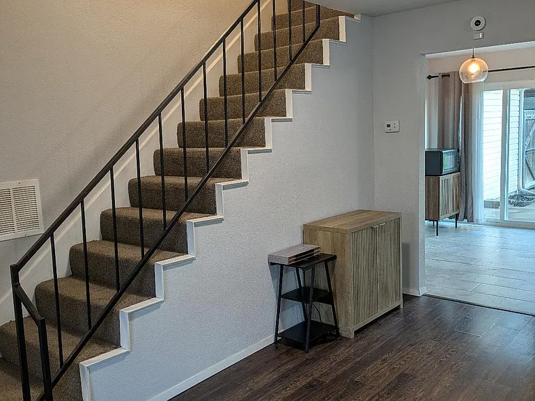 1041 Melissa Ln — Photo 12
