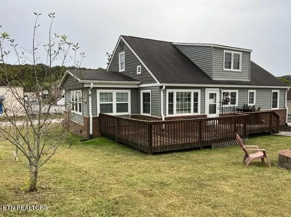 511 1st St, Kingston, TN 37763