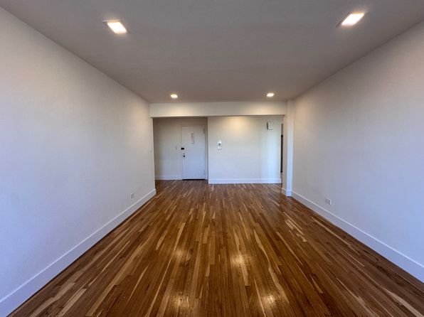 3510 150th St APT 4G