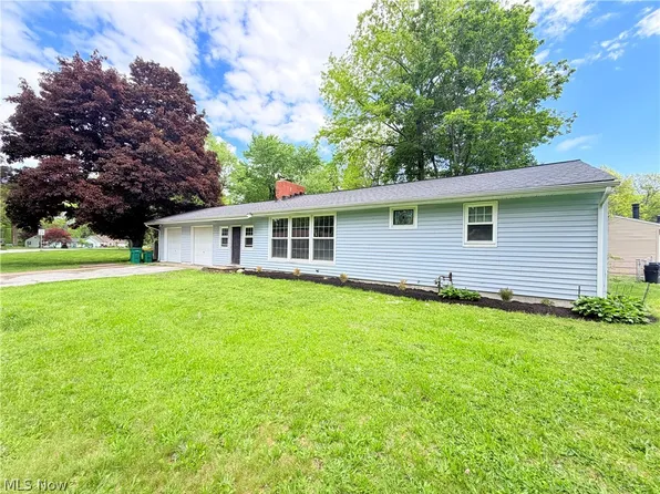 8803 Spring Valley Dr, Mentor, OH 44060