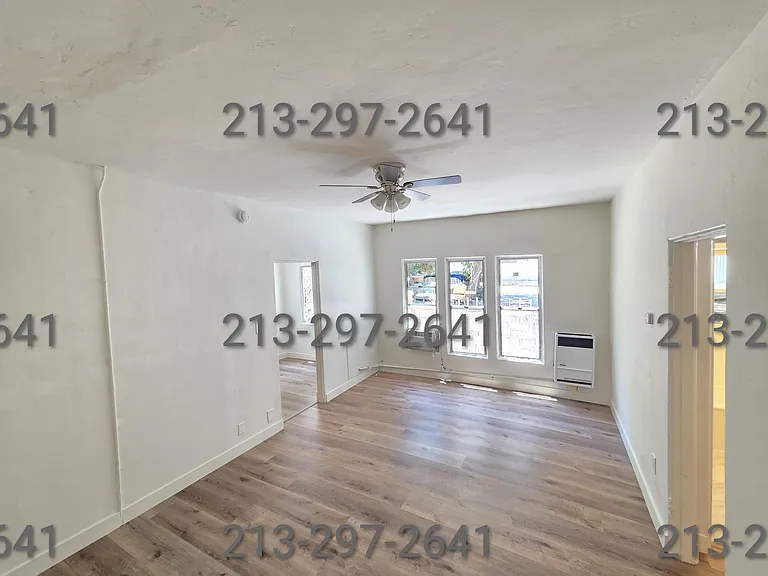 118 S Lake St #7 — Photo 2