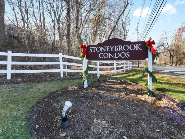 10 Tree Top Way Unit 10, Peabody, MA 01960