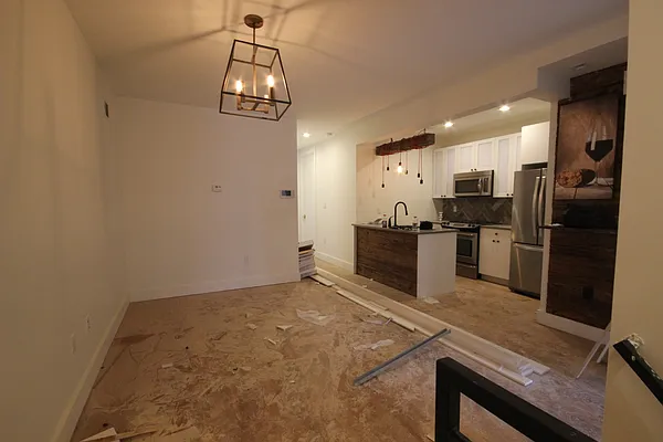 Rented by Nooklyn NYC LLC | media 74