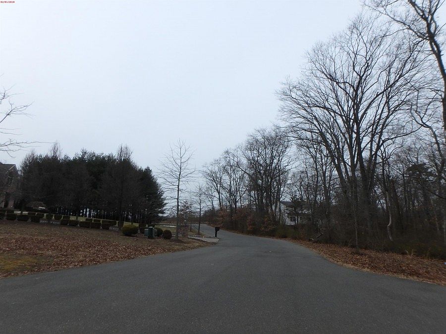 2nd image of 5 Montgomery Dr