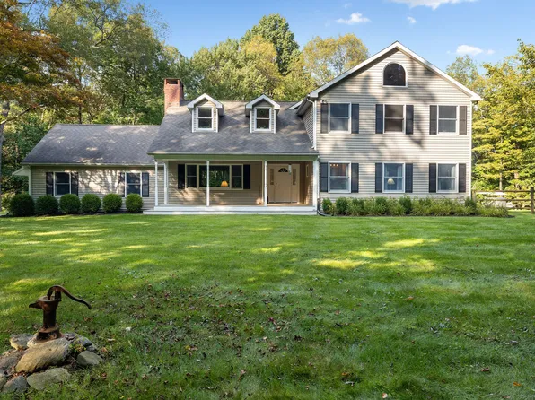 14 Stilson Lane, New Milford, CT 06776