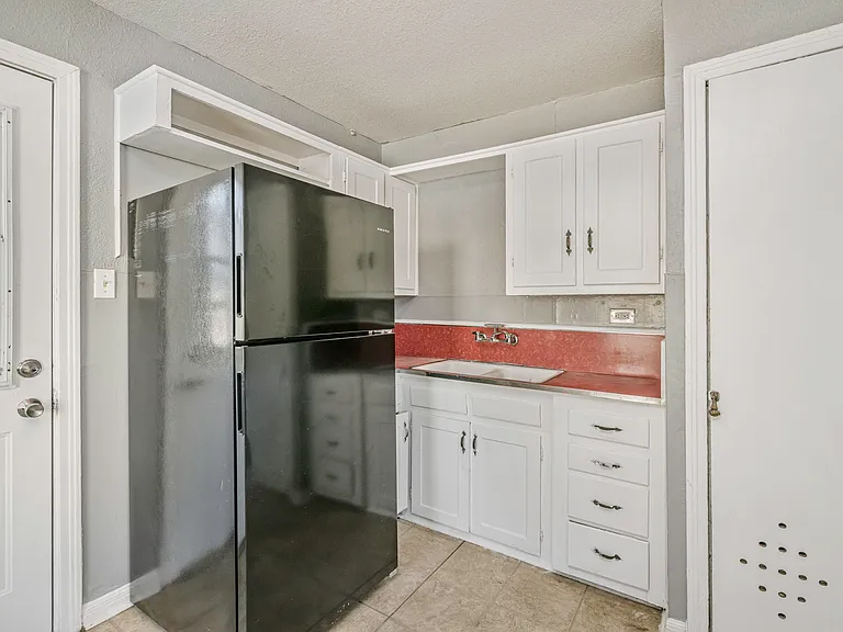 4209 S Polk St — Photo 5