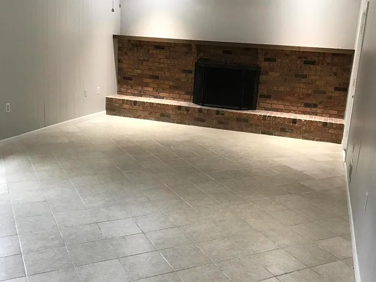 2073 Parkway Dr — Photo 15