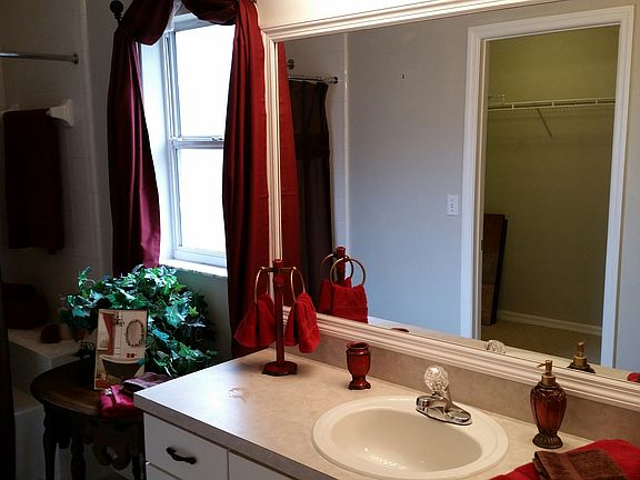 5th image of 14840 Margaux Dr