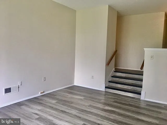 18730 Walkers Choice Rd #2 — Photo 8
