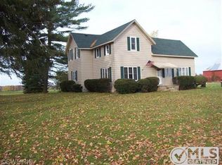 1050 W Coral Rd, Stanton, MI 48888