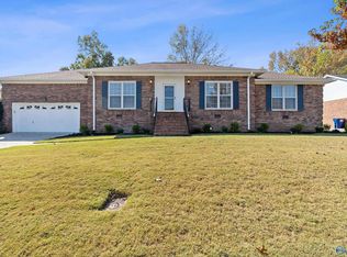 9622 Waldrop Dr SE, Huntsville, AL 35803