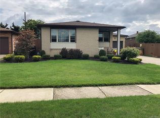 111 Fairelm Ln, Cheektowaga, NY