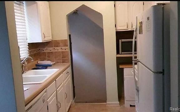 4th image of 24072 Andover Dr