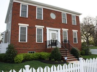 11 Mac Namee St, Plainsboro, NJ 08536