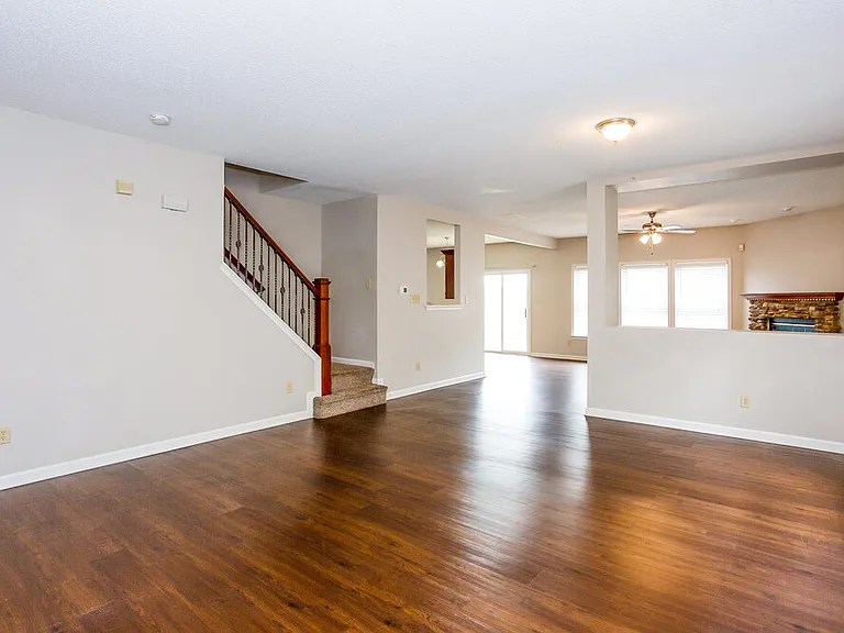 719 Capstone Ave — Photo 6