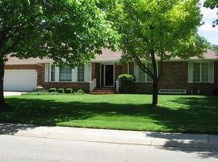 3420 Thunderbird Dr, Hutchinson, KS 67502