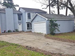 17139 Gleneagle Dr S, Conroe, TX 77385