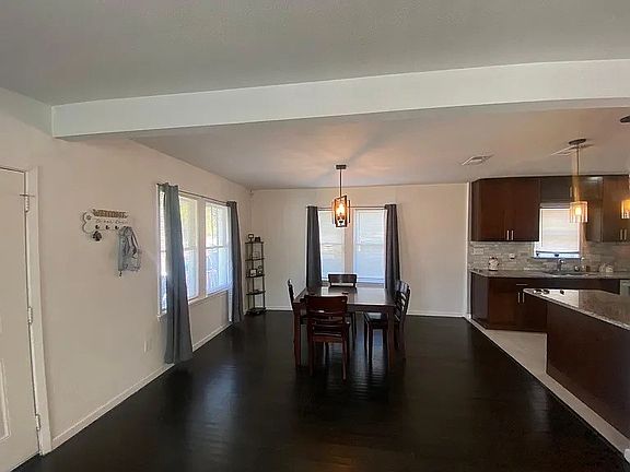 3rd image of 3223 Stanley Ave