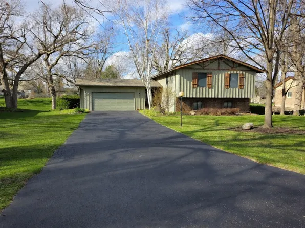 6125 S Kilkenny Dr, Crystal Lake, IL 60014