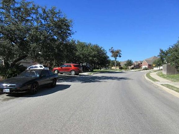 3rd image of 1106 Steubing Oaks