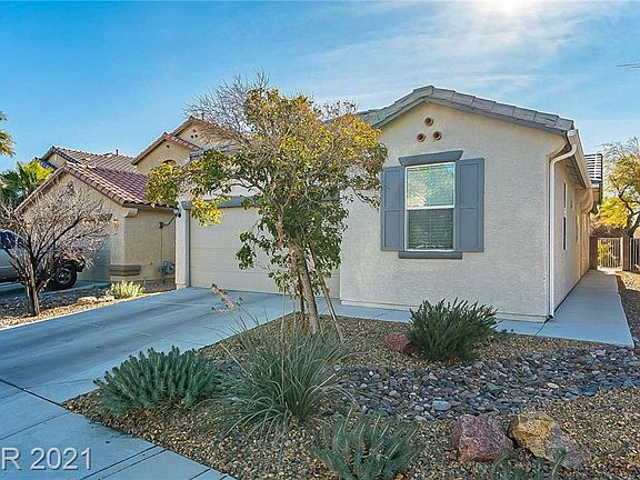2nd image of 8457 Cavaricci Ave