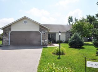 771 S Valley River Dr, Columbia City, IN 46725