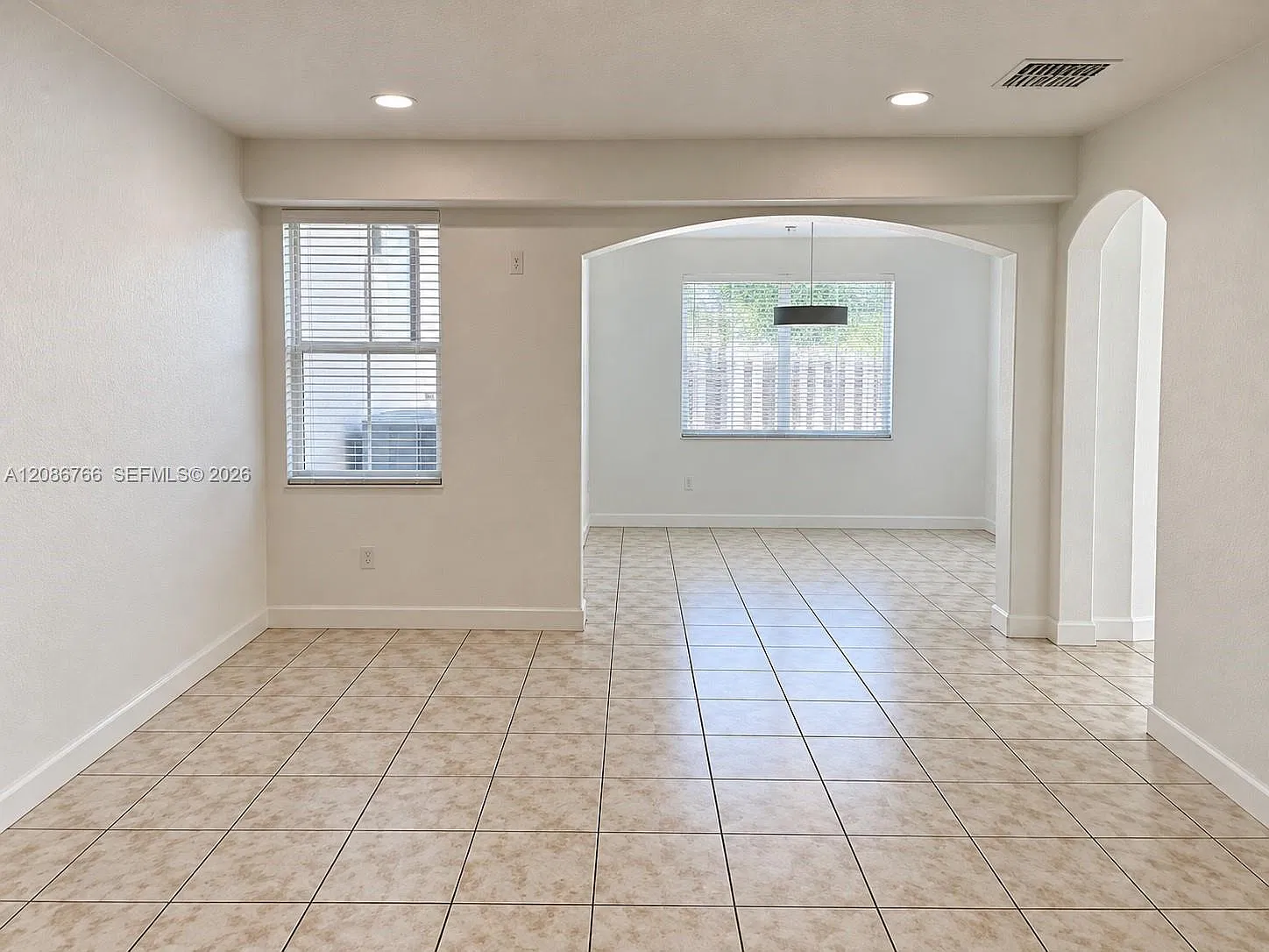 Islands At Doral Townhome — Photo 3