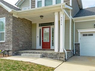 9816 Skybluff Cres, Huntersville, NC 28078
