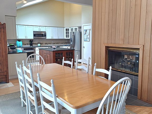 4th image of 7 Clay Pit Rd