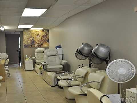 4th image of 8127 Lefferts Blvd