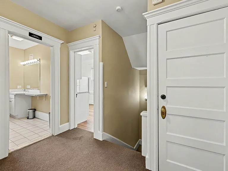 1480 Bedford St #2 — Photo 11