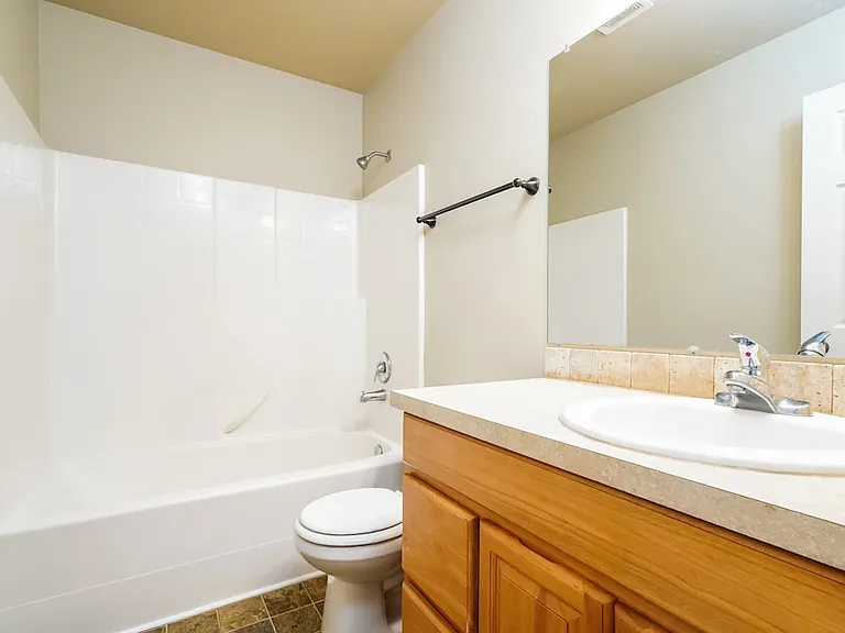 6422 S Warner St — Photo 8