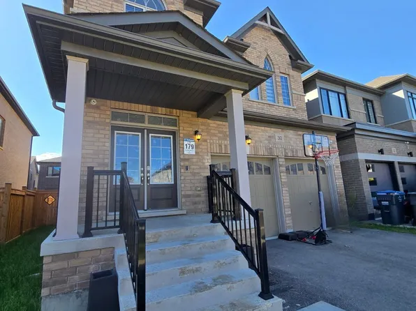 30 Spinland St, Caledon, ON L7C 4K4
