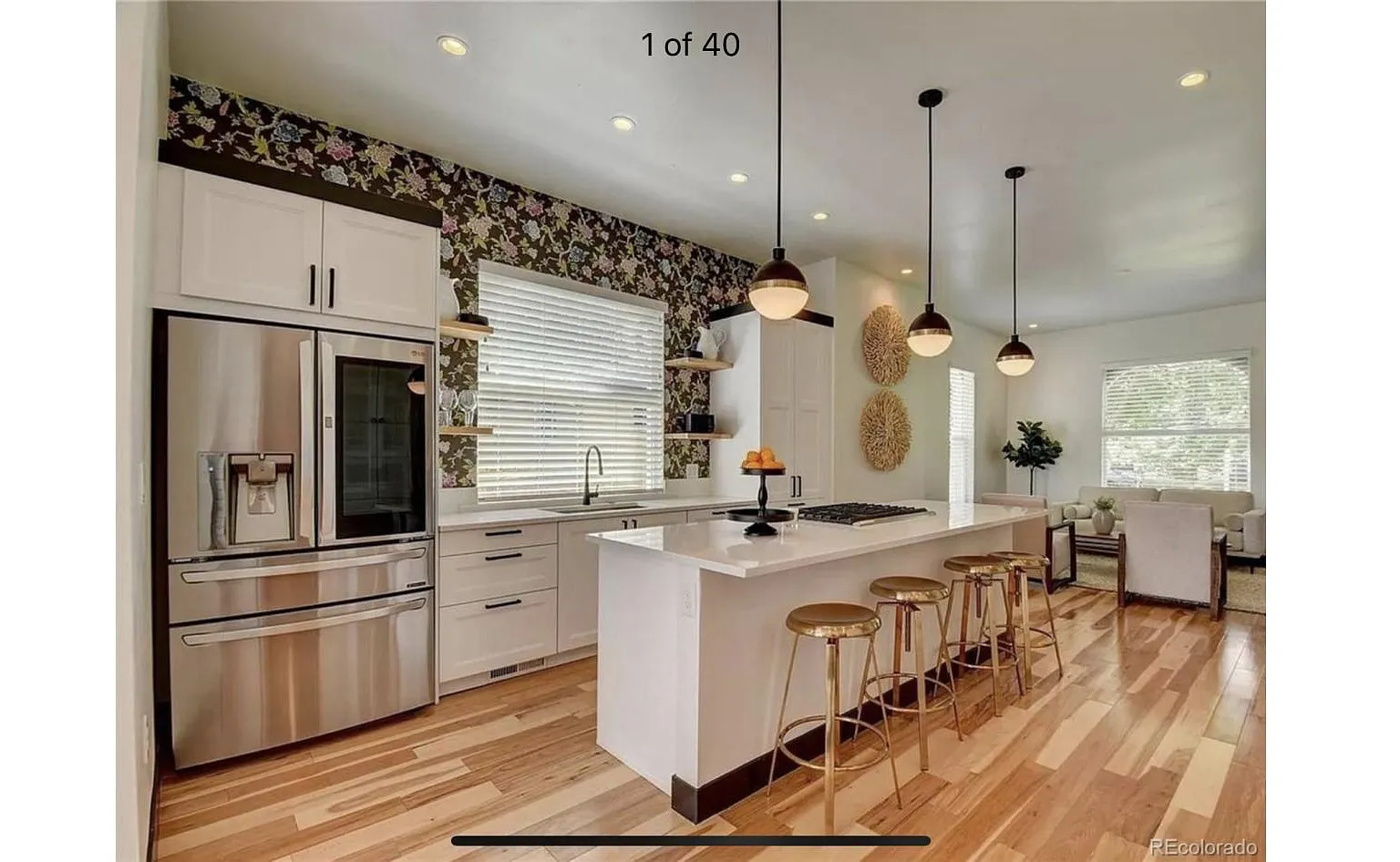 2126 Grove St — Photo 3