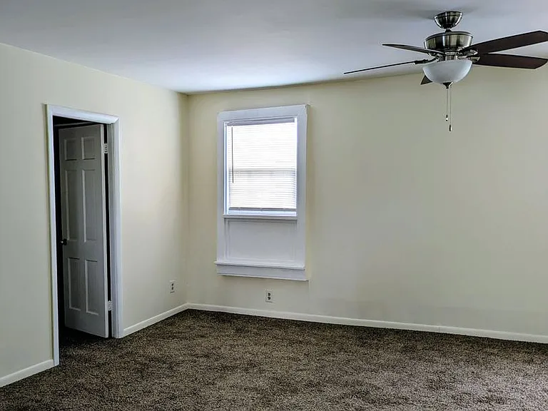 6635 SE 221st St #2 — Photo 12