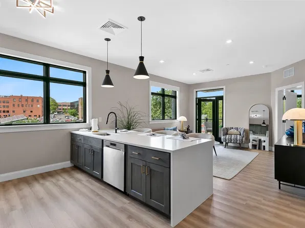 Byline Apartments